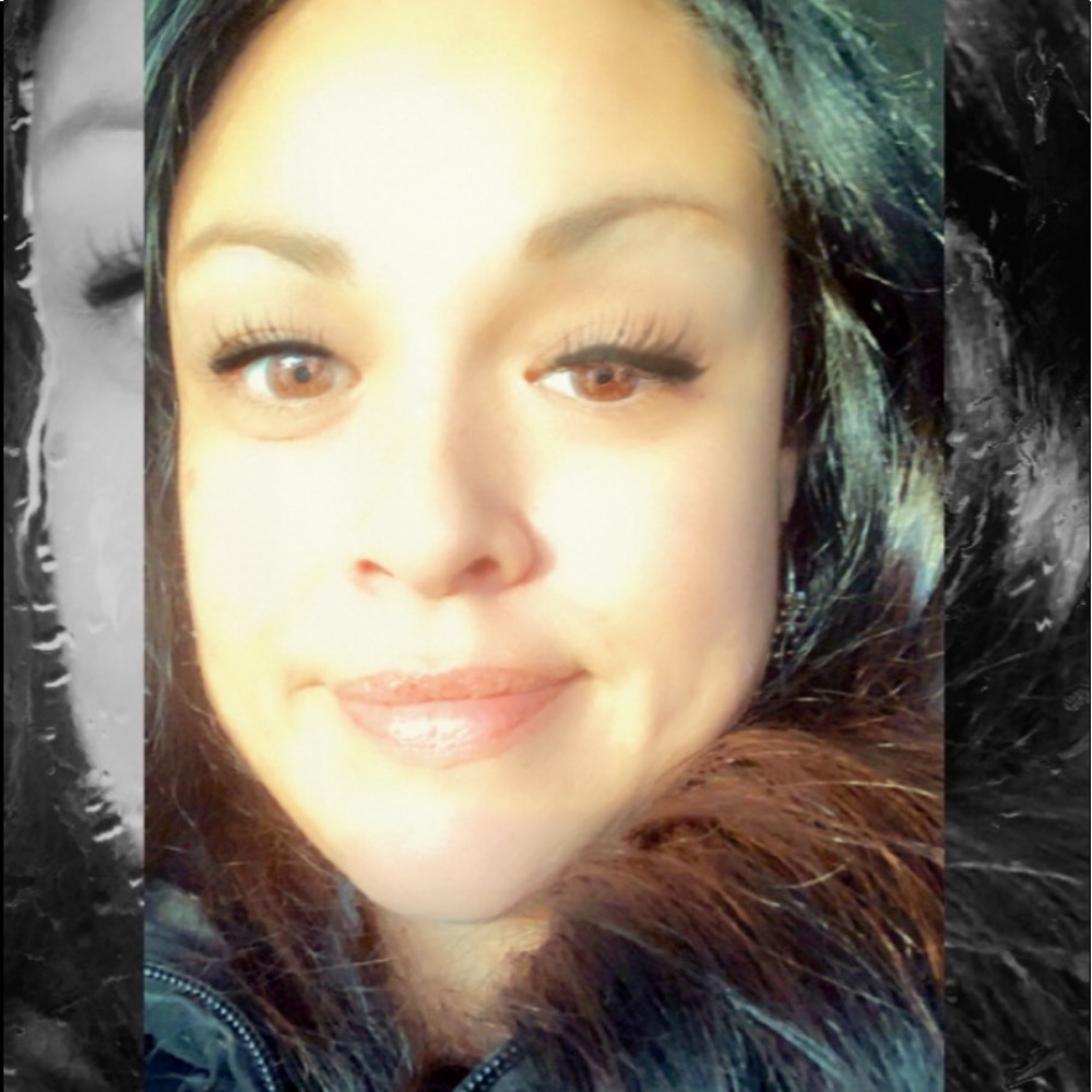 Meet your Posher, Michele